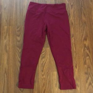 Capri workout leggings. Great condition.
